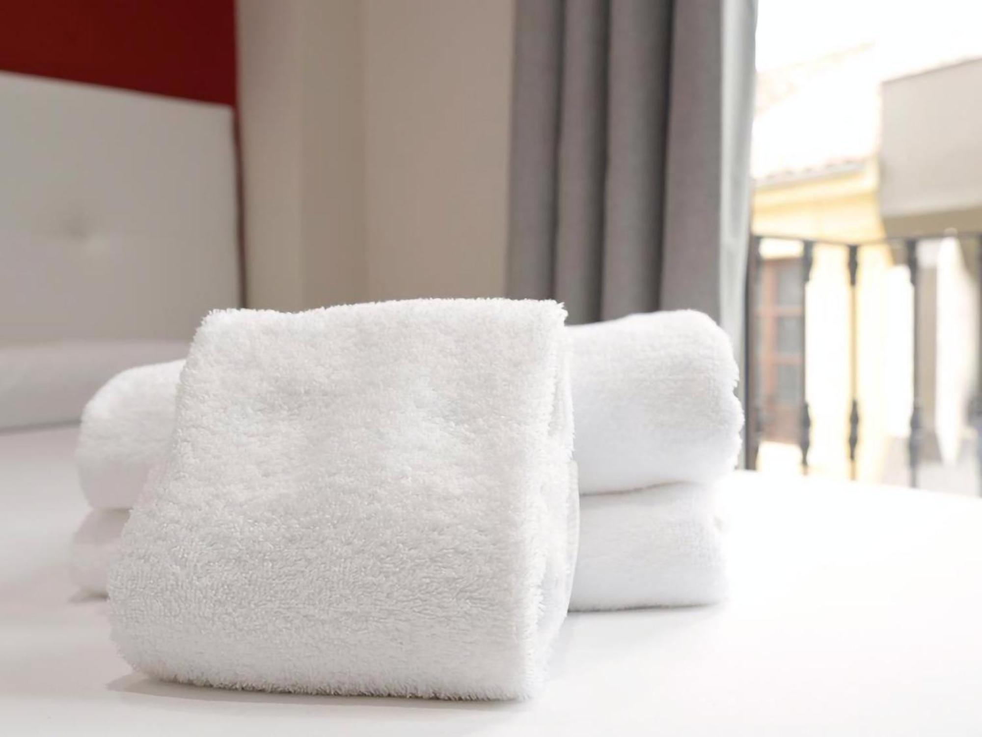 Apartamentos Royal Urban غرناطة المظهر الخارجي الصورة